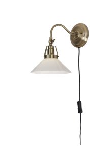 Schusterlampe Ø20 Antikes Messing wandlampe Von Cottex - Das schwarze Kabel ist mit einem Netzschalter und einem Stecker für eine einfache Installation ausgestattet.
