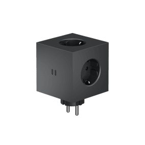 Square 2 Socket extender with 30W Dual USBC Schwarz Von Avolt - Steckdosenverl&auml;ngerung von Avolt im stylischen Design mit einem W&uuml;rfel aus recyceltem Kunststoff und einer Magnetplatte an der Unterseite zum Aufh&auml;ngen an der Wand.