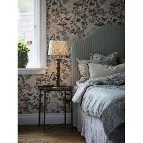 Lodge 60cm Hellgrün tischlampe Von PR Home - Die Lodge-Tischlampe hat einen klassischen Stil mit großartigen Formen.