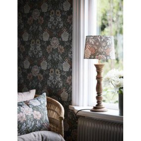 Lodge 60cm Dunkelgrün tischlampe Von PR Home - Die Lodge-Tischlampe hat einen klassischen Stil mit großartigen Formen.