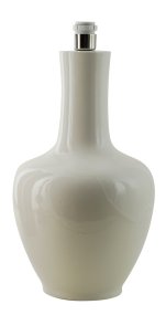 Dilbar 54cm Vit lampenfuß Von Hallbergs - Den mjukt rundade kroppen kombineras med en h&ouml;g, smal hals och skapar en klassisk silhuett med moderna inslag.