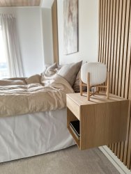 Vinda 30cm Holz tischlampe Von Aneta Lighting - in der Lampe und Glas im Schirm.