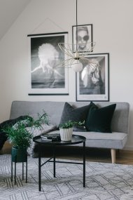 Ray Ø45 Gebürstetes Messing hängelampe Von Globen Lighting - Die beiden Schirme können auf verschiedene Weise angeordnet werden – entweder übereinander oder ineinander montiert für eine niedrigere Pendelleuchte.