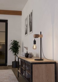 Townshend 50cm Schwarz tischlampe Von Eglo - Das schlichte, aber charmante Design der Lampe passt gleichermaßen gut in moderne wie auch in ländliche Umgebungen und sorgt für eine warme und einladende Atmosphäre.