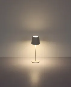 Vancouver 28cm Weiß tragbare Von Globo Lighting - Dank IP44-Schutzart ist sie zudem spritzwassergeschützt und somit perfekt für den Innen- und Außenbereich geeignet.