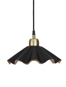 Aira Ø25 Schwarz Von PR Home - Die Aira-Fensterleuchte ist ideal f&uuml;r alle, die ihrem Zuhause &ndash; vom Wohnzimmer und Schlafzimmer bis zum Flur und Homeoffice &ndash; ein stimmiges und exklusives Ambiente verleihen m&ouml;chten.