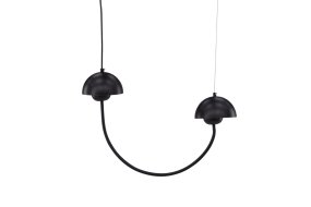 Lyckorna 55cm Schwarz hängelampe Von Venture Design - Diese Leuchte ist ideal f&uuml;r alle, die eine dekorative und gleichzeitig stilvolle Leuchte mit sanftem Design suchen, die in die meisten R&auml;ume und Einrichtungsstile passt.