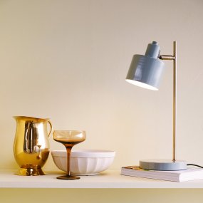 Ocean 43cm Olive schreibtischlampe Von Dyberg Larsen - Die Ocean-Tischlampe von Dyberg Larsen ist eine von den 50er Jahren inspirierte Lampe mit einem charmanten Retro-Design und einem modernen Touch.