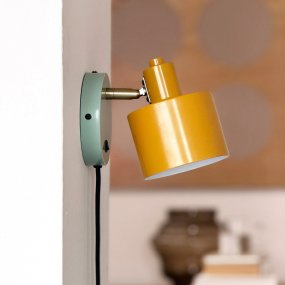 Ocean 16cm Mehrfarbig Von Dyberg Larsen - Stange und Arm aus handpoliertem Messing verleihen der Leuchte eine besondere Note, und die tiefe Farbgebung sorgt f&uuml;r ein harmonisches Gesamtbild.