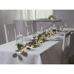 Lichtergirlande Eucalyptus Grün Von Star Trading - Wundersch&ouml;ne, dekorative Girlande aus gr&uuml;nen Eukalyptusbl&auml;ttern, 180 cm lang, mit 20 warmwei&szlig;en Lichtpunkten.