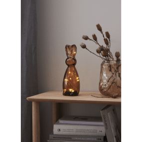 Harry Braun Von Star Trading - Sieht auf einem Tisch oder einer Bank aus und verstr&ouml;mt ein wundersch&ouml;nes, warmwei&szlig;es Licht.