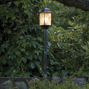 Milano 115cm Schwarz pollarleuchten Von Konstsmide - Die Pollerleuchte Milano ist eine elegante Laterne aus Aluminium in Schwarz.