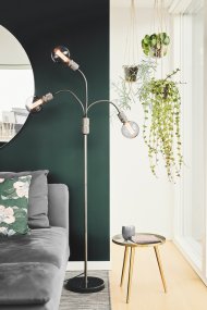 Halo Dunkelgrau stehlampe Von Halo Design - Beleuchten Sie Ihr Zuhause mit Halo, einer modernen Stehlampe mit industriellem Charme.