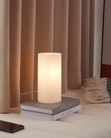 Geo 20cm Weiß tischlampe Von Eglo - auf eine Weise, die eine warme und gemütliche Umgebung schafft.