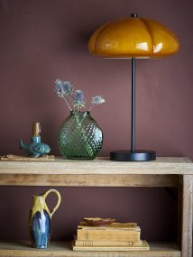 Kinoko 47cm Dunkelgelb Von Bloomingville - Die weiche Form und der dekorative Ausdruck verleihen der Leuchte einen starken Charakter und verleihen dem Raum eine elegante und stimmungsvolle Atmosph&auml;re.