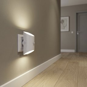 Merta Weiß wandlampe Von Eglo - Die Lampe verbreitet ein angenehmes, warmweißes Licht mit 3000 K sowohl nach oben als auch nach unten an der Wand und sorgt so für eine dezente und angenehme Beleuchtung.