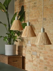 Raffia 85cm Natur hängelampe Von Ledvance - Die Schirme aus Raffiapalmen in Kombination mit dem gr&uuml;nen Metall verleihen dem Raum eine warme und nat&uuml;rliche Atmosph&auml;re.