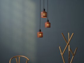 Clay Windows Ø32 Braun hängelampe Von Osram - Clay Windows har en rustik design med sina sk&auml;rmar gjord av lera i en r&ouml;dbrun f&auml;rg.
