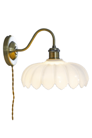 Sofia 32cm Antikes Messing wandlampe Von Aneta Lighting - Die Sofia Wandleuchte im romantischen Vintage-Stil ist ein sch&ouml;nes Einrichtungsdetail, das sowohl in klassische als auch in l&auml;ndliche und moderne Einrichtungen passt.