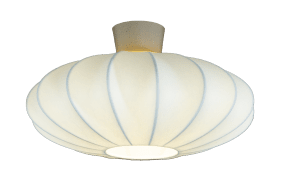 Madison Ø45 Weiß Von Aneta Lighting - Der Schirm aus Kunstseide ist über einen Metallrahmen gespannt, der der Leuchte ihre charakteristische Form verleiht.