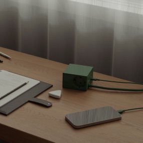 Cuboid+ Dunkelgrün Von Kord - In einer Zeit, in der Technologie ein selbstverst&auml;ndlicher Teil des Alltags ist, verdienen selbst die allt&auml;glichsten Gegenst&auml;nde ein sch&ouml;nes Design und ein durchdachtes Design.