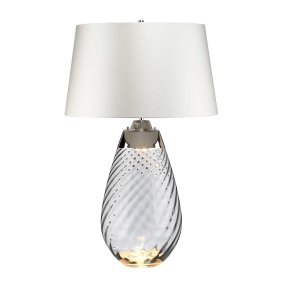 Lena 74cm Weiß/Rauch tischlampe Von Elstead Lighting - Sk&auml;rmen &auml;r av satinmjuk textil i en offwhite f&auml;rg med en matt silverlaminerad insida.