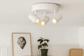 Omega 3 Weiß spotlight Von Nordic Lighting - 