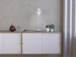 Picasso 45cm Mattweiß tischlampe Von Belid - Damit die Tischleuchte auch nach vielen Jahren noch gut in Ihre Wohnungseinrichtung passt, haben wir uns für ein schlichtes und elegantes Design entschieden.