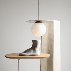 Loop Ø34 Beige hängelampe Von Artera - Loop ist eine moderne Pendelleuchte im Retro-Design in einem schönen Beigeton.