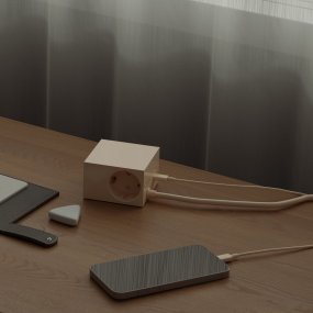 Cuboid+ Perlmutt-Elfenbein Von Kord - In einer Zeit, in der Technologie ein selbstverst&auml;ndlicher Teil des Alltags ist, verdienen selbst die allt&auml;glichsten Gegenst&auml;nde ein sch&ouml;nes Design und ein durchdachtes Design.