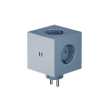 Square 2 Socket extender with 30W Dual USBC Blau Von Avolt - Steckdosenverlängerung von Avolt im stylischen Design mit einem Würfel aus recyceltem Kunststoff und einer Magnetplatte an der Unterseite zum Aufhängen an der Wand.