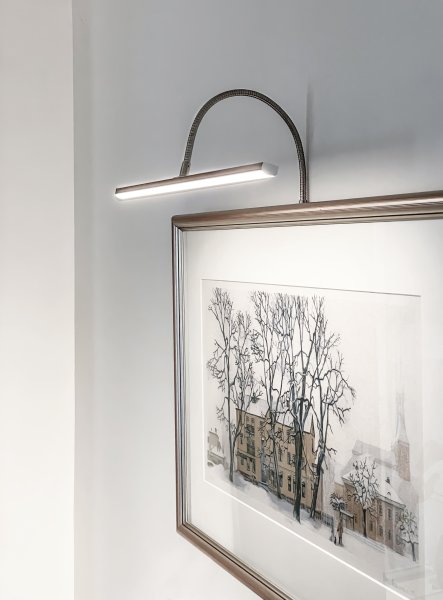 Miro 40cm Stahl Von Aneta Lighting - Miro ist die perfekte Akzent- und Bildbeleuchtung in matt gebürstetem Stahl.