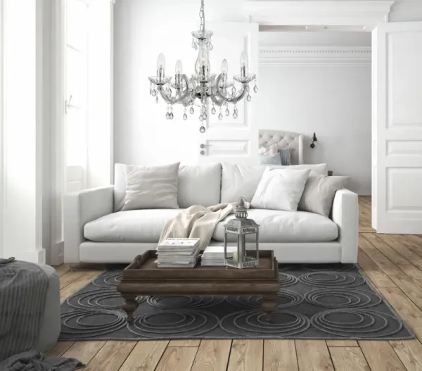 Cuimbra Ø45 Chrom kristall Von Globo Lighting - Med sina krompl&auml;terade detaljer och klarglas skapar den en lyxig glans och en stilfull atmosf&auml;r.