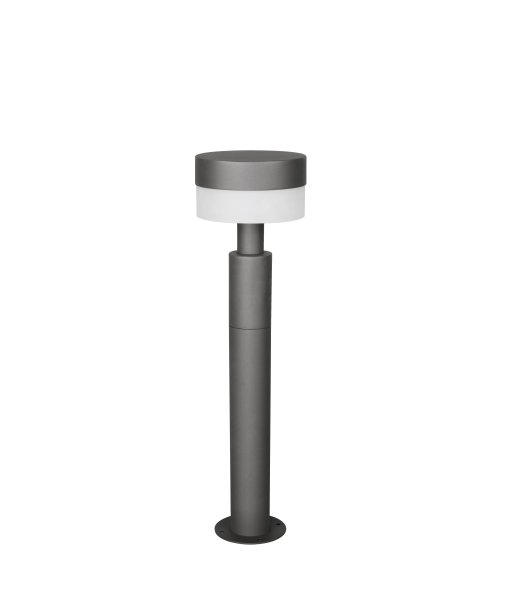 Mackenzie 50cm Anthrazit pollarleuchten Von Trio Lighting - Mit der Schutzart IP54 ist es perfekt für nordisches Klima geeignet – sowohl funktional als auch dekorativ das ganze Jahr über.