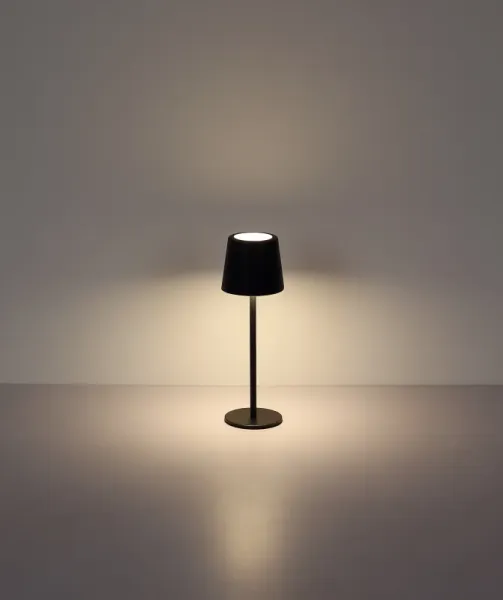 Vancouver 28cm Schwarz tragbare Von Globo Lighting - Dank IP44-Schutzart ist sie zudem spritzwassergeschützt und somit perfekt für den Innen- und Außenbereich geeignet.