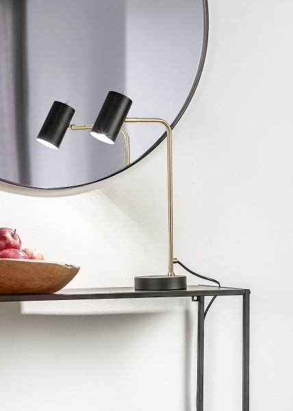 Marley 45cm Mattes Messing schreibtischlampe Von Trio Lighting - Die moderne Kombination aus mattem Schwarz und mattem Messing sorgt für stilvolle Kontraste und wertet das Interieur auf.