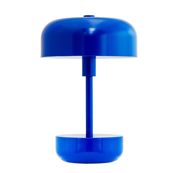 Haipot 25cm Blau tragbare Von Dyberg Larsen - Die offene Gestaltung des Lampenschirms sorgt für eine schöne Lichtreflexion, die die Farbe des Sockels hervorhebt und bei Einbruch der Dunkelheit erzeugt die Lampe ein stimmungsvolles Lichtspiel.