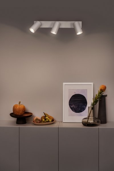 Octagon 3 Weiß spotlight Von Ledvance - Den n&auml;tta formen i kombination med de r&ouml;rliga spotlightsen g&ouml;r den m&aring;ngsidig och passar in i alla hem och stilar.