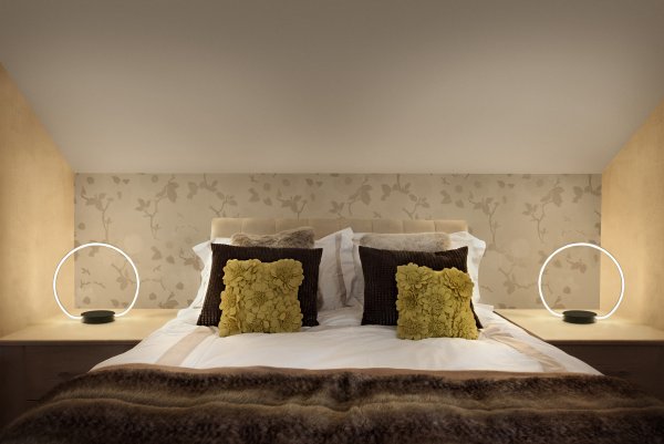 Aura 35cm Schwarz tischlampe Von Ledvance - Lampan &auml;r 3 stegs dimbar med touch-str&ouml;mbrytaren p&aring; lampfoten s&aring; du kan justera ljusstyrkan efter behov.