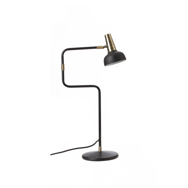Ray 56cm Schwarz tischlampe Von CO Bankeryd - Die Tischleuchte Ray ist für die Platzierung neben dem Sofa oder einem Lieblingssessel, neben dem Bett oder im Home-Office konzipiert.