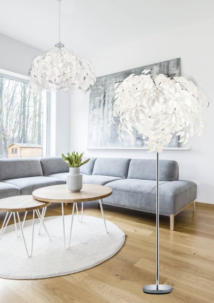 Leavy Weiß stehlampe Von Trio Lighting - Die Stehleuchte Leavy ist mit ihren dekorativen Kunststoffblättern, die ihr einen unverwechselbaren und bezaubernden Stil verleihen, ein einzigartiges und beeindruckendes Highlight in Ihrem Zuhause.