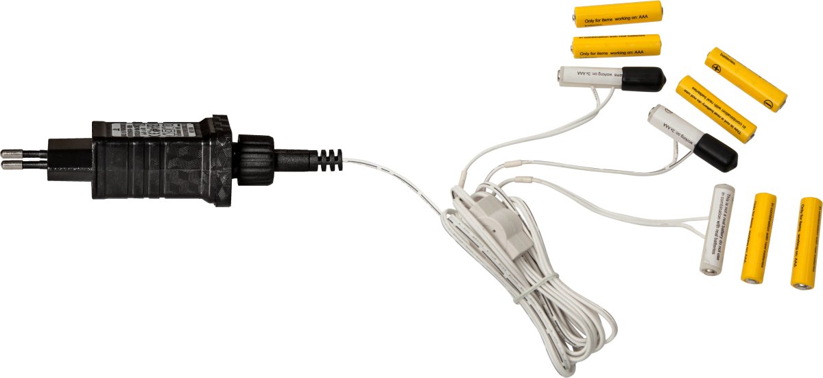 Batterie-Ersatzgerät 3 x AAA Weiß Von Star Trading - Batterie-Eliminator für 3xAAA-Batterien mit 3 Ausgängen.