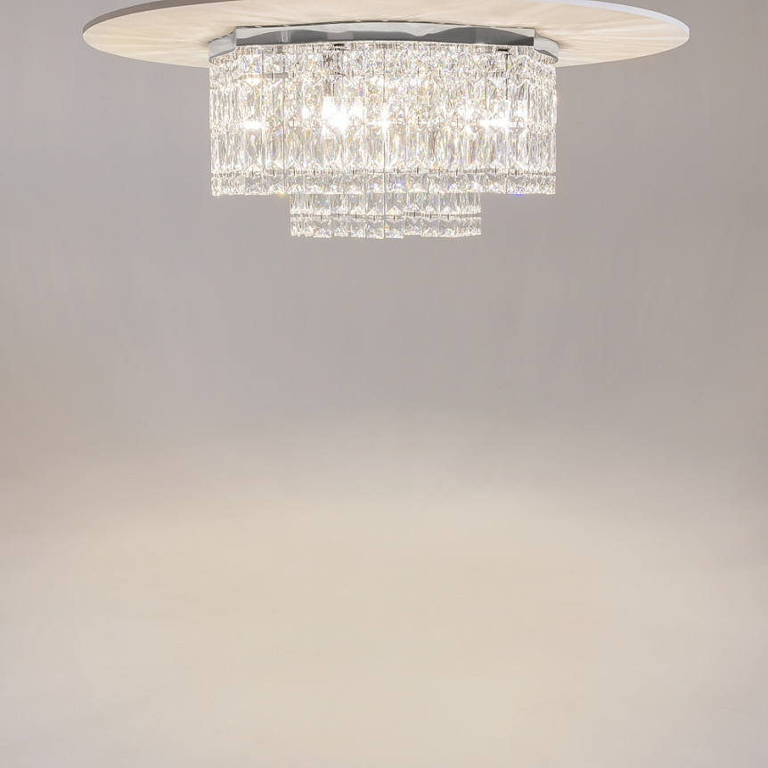 Dune Ø45 Chrom kristall Von Maytoni - Die funkelnden Prismen fangen das Licht ein und erzeugen eine luxuri&ouml;se Atmosph&auml;re im Raum.