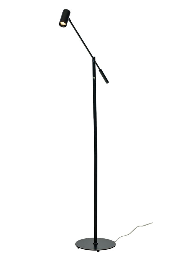 Concord Schwarz stehlampe Von Aneta Lighting - Sowohl der Lampenkopf als auch der Arm lassen sich verstellen, sodass Sie das Licht ganz einfach dorthin lenken können, wo Sie es möchten.