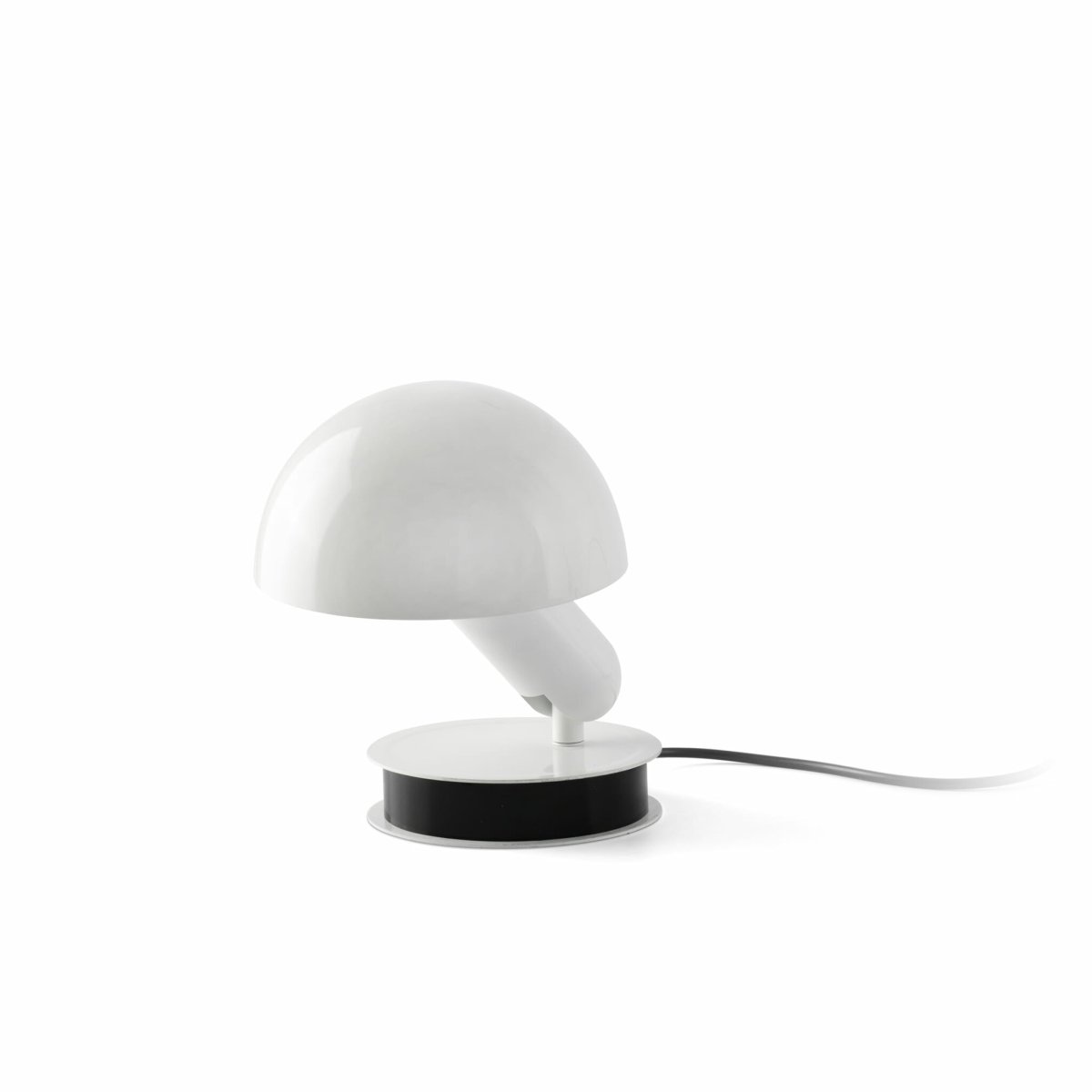 Bela 24cm Weiß schreibtischlampe Von Faro Barcelona - Dank ihrer praktischen Klemmfunktion l&auml;sst sie sich einfach an Kopfteilen, Regalen oder Schreibtischen befestigen &ndash; perfekt zum Arbeiten und Entspannen.