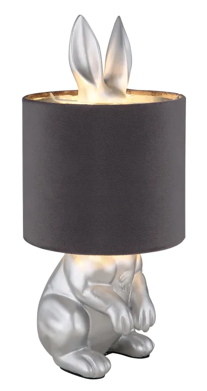 Rabbit 40cm Silber tischlampe Von Globo Lighting - Med en silverf&auml;rgad kaninfigur som bas och en elegant gr&aring; sammetsk&auml;rm kombinerar den lekfull design med sofistikerad stil.