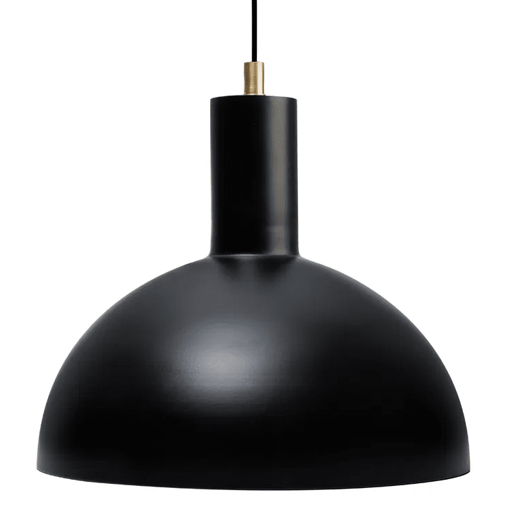 Zoombild von Mid Ø25 Schwarz hängelampe Von H. Skjalm P - Mittlere Pendelleuchte aus mattschwarzem Metall mit Messingdetails.