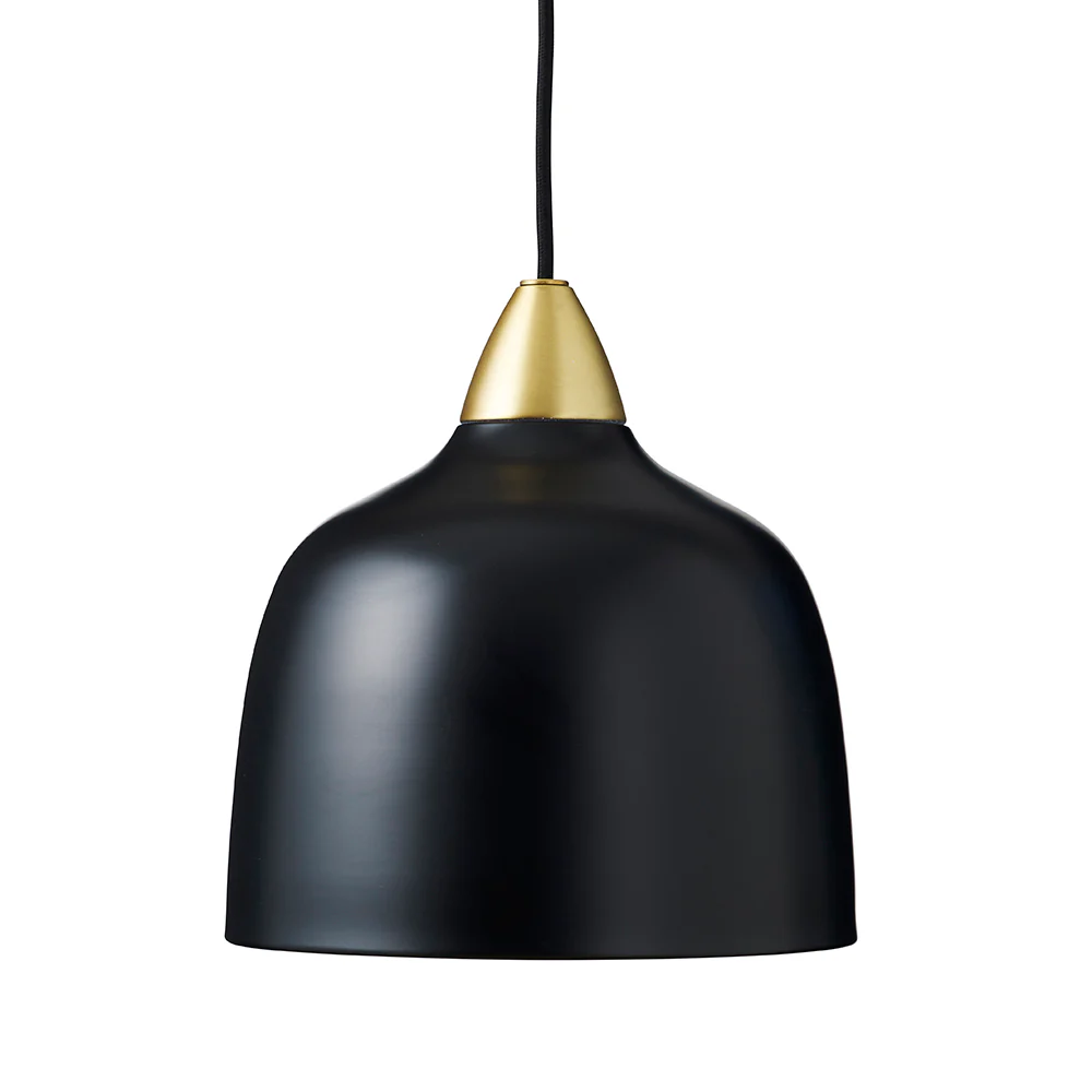 Urban Ø24 Schwarz hängelampe Von Superliving - Mit seiner einzigartigen Form und den hochwertigen Materialien ist Urban nicht nur eine Beleuchtungsl&ouml;sung &ndash; es wird eine Designikone in Ihrem Interieur.