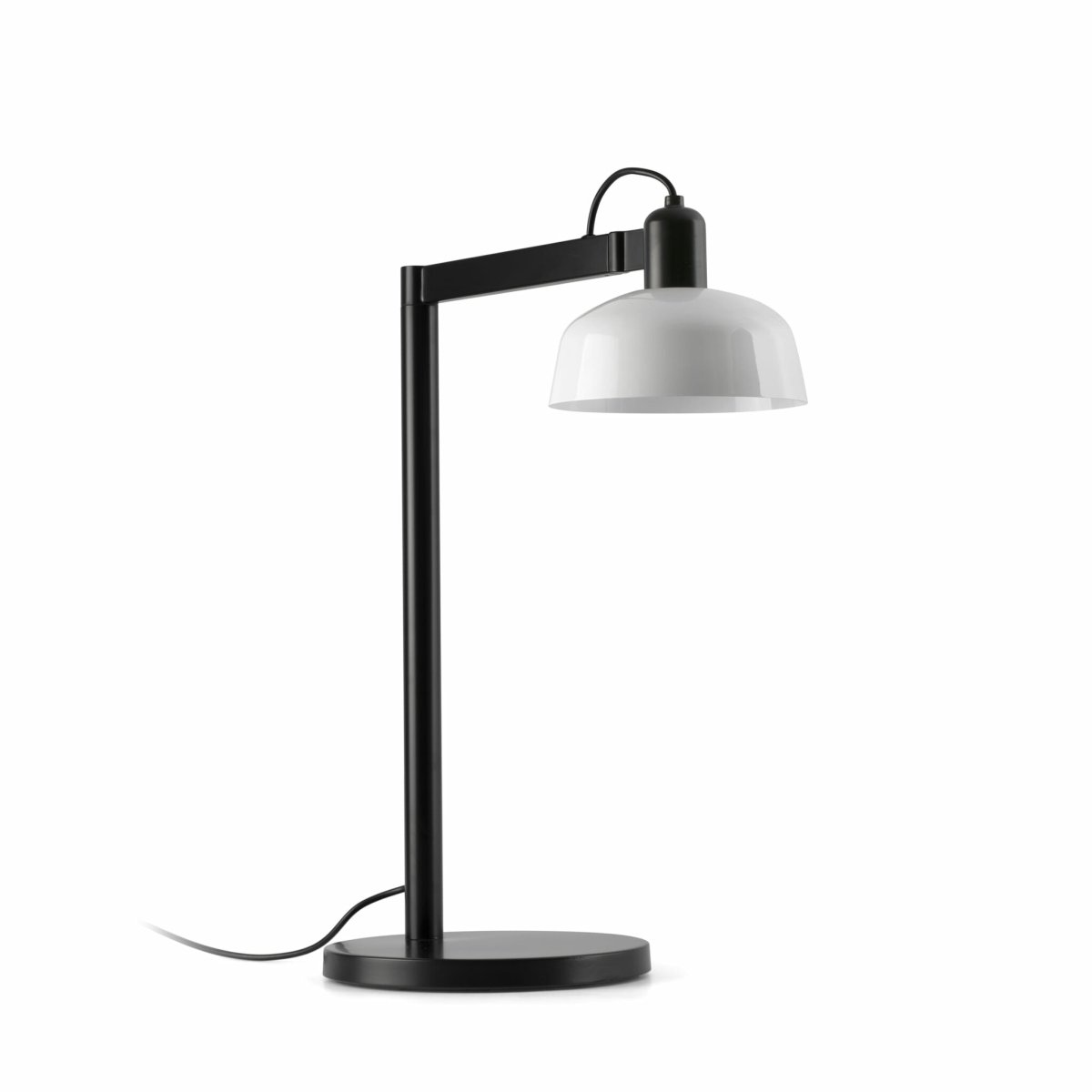 Tatawin 58cm Weiß schreibtischlampe Von Faro Barcelona - Mit ihrer architektonischen Silhouette und den klaren Kontrasten wird Tatawin zu einem dekorativen Lichtpunkt mit Stil und Geschichte.