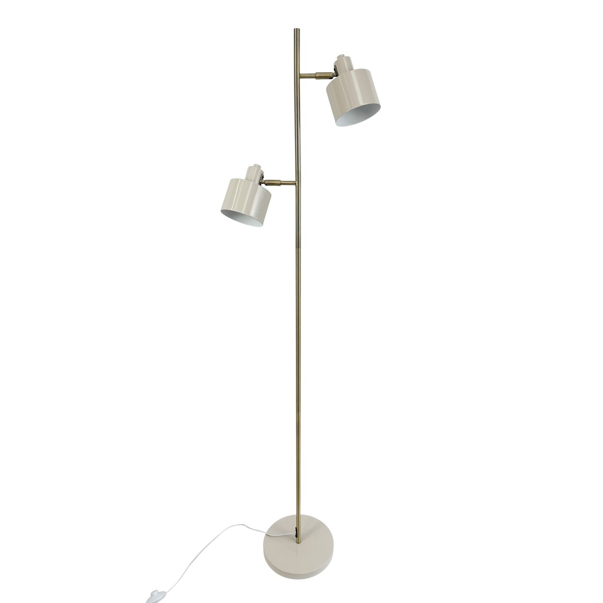 Ocean Beige stehlampe Von Dyberg Larsen - Die Ocean Stehlampe von Dyberg Larsen ist eine von den 50er Jahren inspirierte Lampe mit einem charmanten Retro-Design und einem modernen Touch.